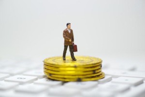 不同年龄阶段资金该如何配置基金？